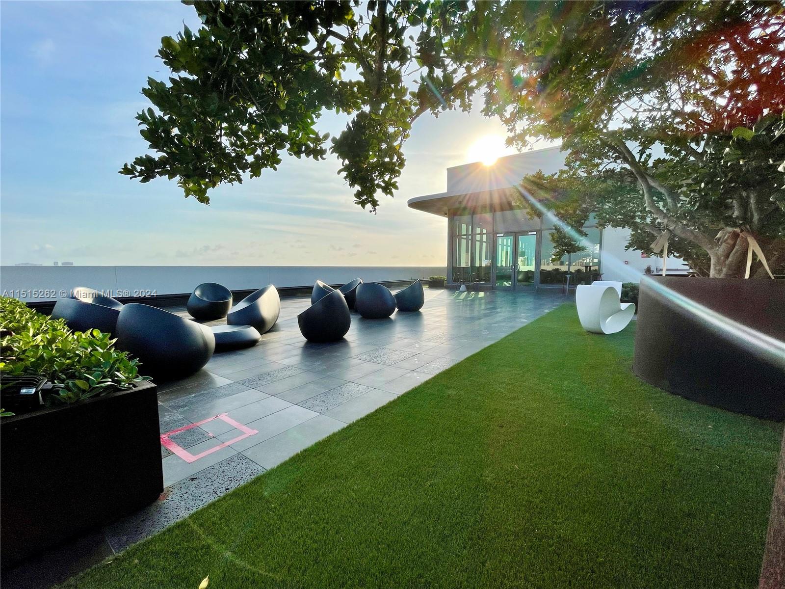 Beautiful Office